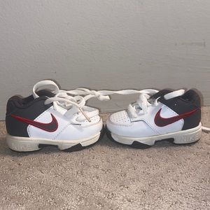 Kids Nike sneaker tennis shoes